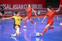 中国女足队员表现出色，助力球队取得胜利的简单介绍